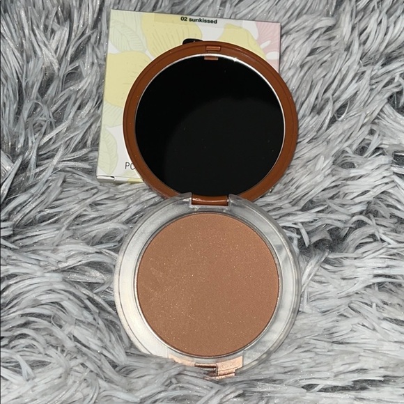 Clinique true bronzer pressed powder bronzer